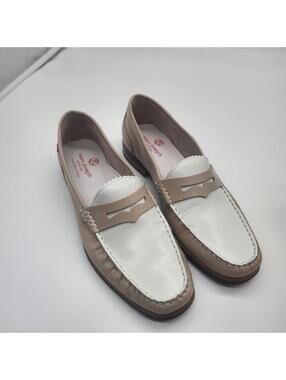 NWOB New Marc Joseph east village white beige penny loafer 9